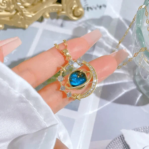 COLLAR SATURNO + CAJA REGALO